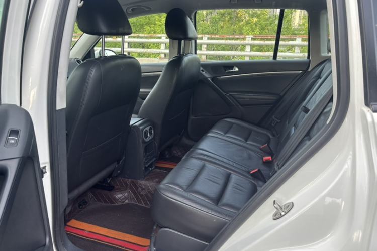 Used Volkswagen Tiguan 2015 1.8TSI Automatic Two-Wheel Drive Comfort Edition Interior 4