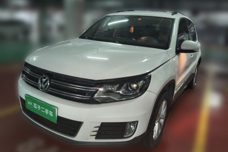 Used Volkswagen Tiguan 2015 1.8TSI Automatic Two-Wheel Drive Comfort Edition Guazi used car, China used car export, Used car for sale, Used  cars, Cheapest cars for sale