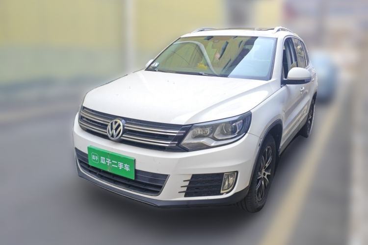 Used Volkswagen Tiguan 2015 1.8TSI Automatic Two-Wheel Drive Luxury Model Guazi used car, China used car export, Used car for sale, Used cars, Cheapest cars for sale