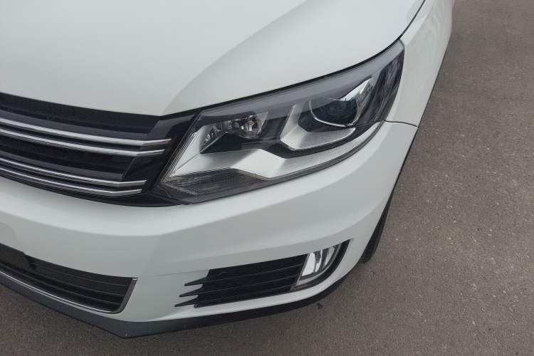 Used Volkswagen Tiguan 2015 1.8TSI Automatic Two-Wheel Drive Comfort Edition Left Front Headlight