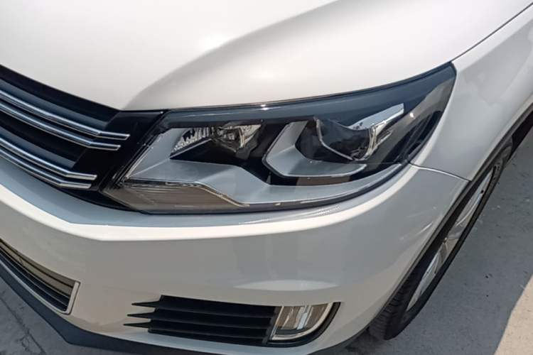 Used Volkswagen Tiguan 2015 1.8TSI Automatic Two-Wheel Drive Comfort Edition Left Front Headlight