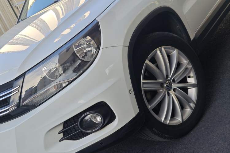 Used Volkswagen Tiguan 2015 2.0 TSI Comfort Edition Left Front Headlight