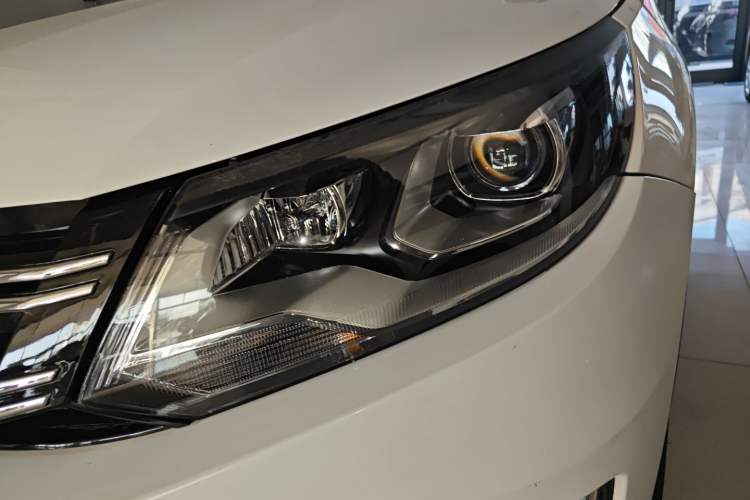 Used Volkswagen Tiguan 2015 1.8TSI Automatic Two-Wheel Drive Trend Edition Left Front Headlight