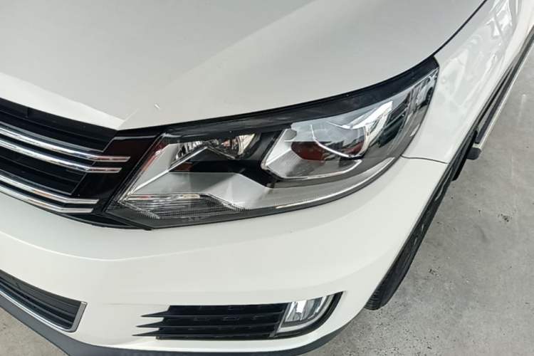 Used Volkswagen Tiguan 2015 1.8TSI Automatic Two-Wheel Drive Luxury Model Left Front Headlight