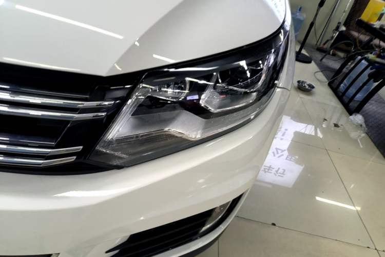 Used Volkswagen Tiguan 2015 1.8TSI Automatic Two-Wheel Drive Luxury Model Left Front Headlight
