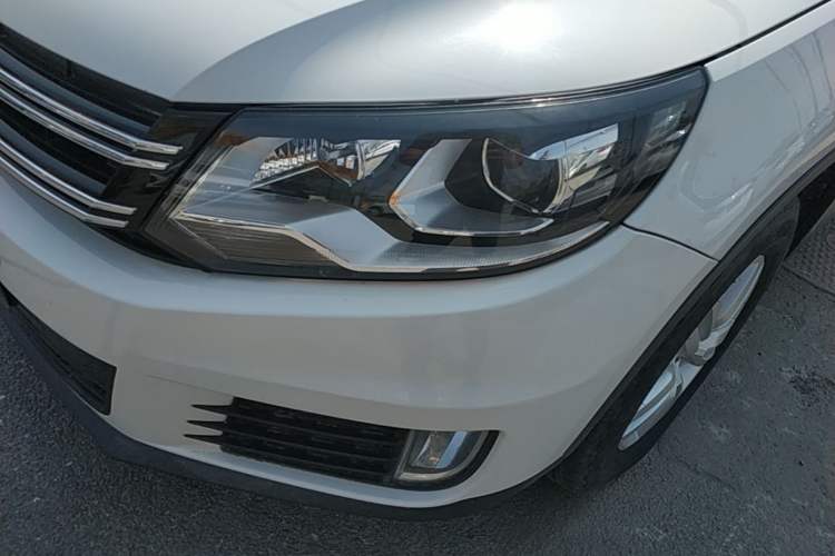 Used Volkswagen Tiguan 2015 1.8TSI Automatic Two-Wheel Drive Trend Edition Left Front Headlight