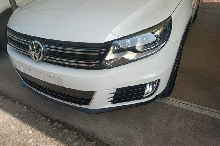Used Volkswagen Tiguan 2015 1.8TSI Automatic Two-Wheel Drive Luxury Model Left Front Headlight