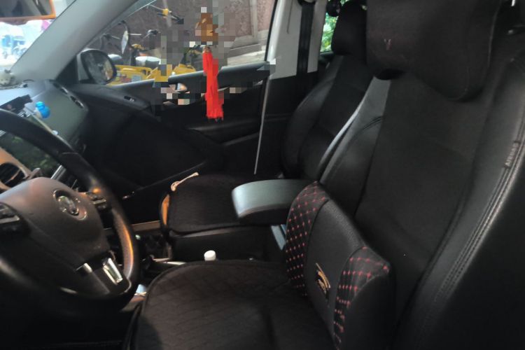Used Volkswagen Tiguan 2015 2.0 TSI Automatic All-Wheel Drive Flagship Edition Left Front Seat