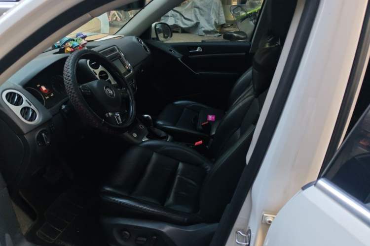 Used Volkswagen Tiguan 2015 1.8TSI Automatic Two-Wheel Drive Luxury Model Left Front Seat