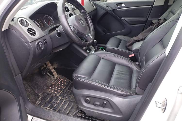 Used Volkswagen Tiguan 2015 1.8TSI Automatic Two-Wheel Drive Comfort Edition Left Front Seat