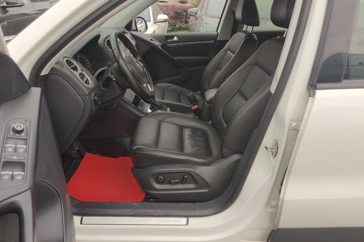 Used Volkswagen Tiguan 2015 1.8TSI Automatic Two-Wheel Drive Comfort Edition Left Front Seat