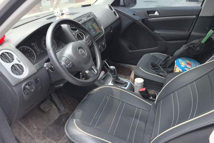 Used Volkswagen Tiguan 2015 1.8TSI Automatic All-Wheel Drive Style Vision Edition Left Front Seat