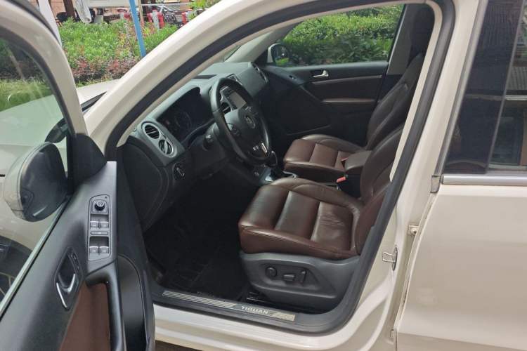 Used Volkswagen Tiguan 2015 1.8TSI Automatic Two-Wheel Drive Luxury Model Left Front Seat