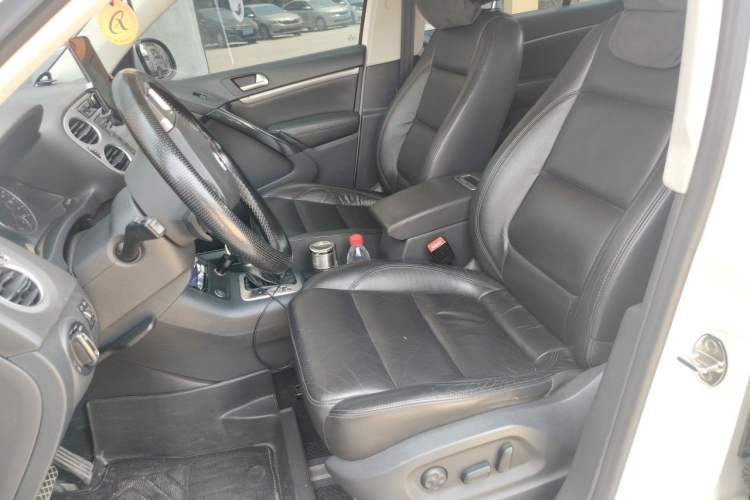 Used Volkswagen Tiguan 2015 1.8TSI Automatic Two-Wheel Drive Luxury Model Left Front Seat