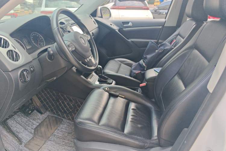 Used Volkswagen Tiguan 2015 1.8TSI Automatic Two-Wheel Drive Comfort Edition Left Front Seat