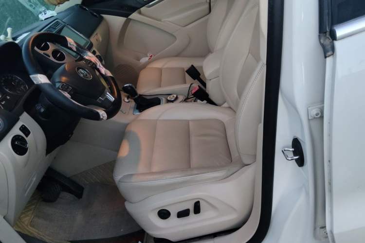 Used Volkswagen Tiguan 2015 1.8TSI Automatic Two-Wheel Drive Luxury Model Left Front Seat