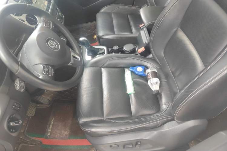 Used Volkswagen Tiguan 2015 1.8TSI Automatic Two-Wheel Drive Luxury Model Left Front Seat