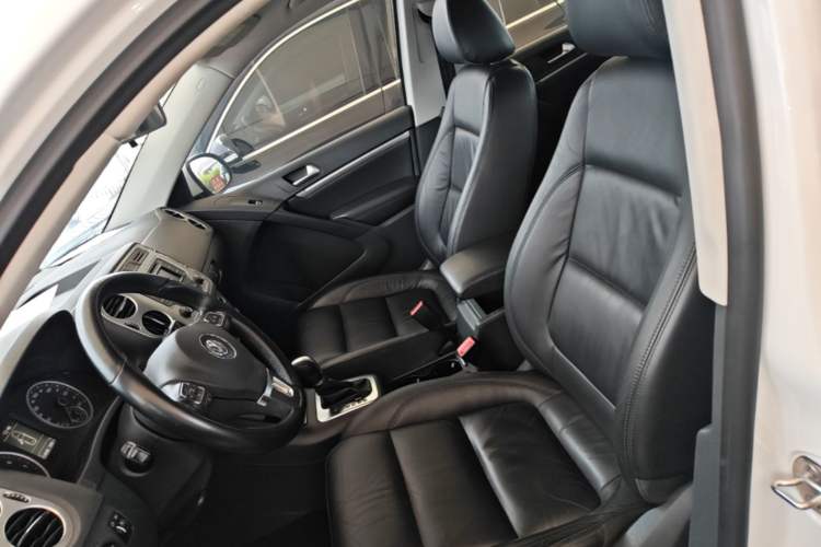 Used Volkswagen Tiguan 2015 1.8TSI Automatic Two-Wheel Drive Comfort Edition Left Front Seat
