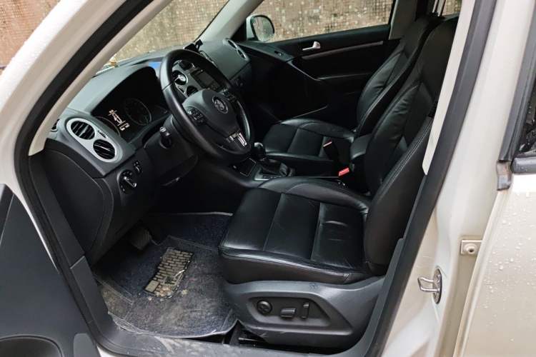 Used Volkswagen Tiguan 2015 1.8TSI Automatic Two-Wheel Drive Comfort Edition Left Front Seat