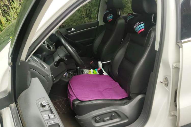 Used Volkswagen Tiguan 2015 1.8TSI Manual Two-Wheel-Drive Limited Edition Left Front Seat