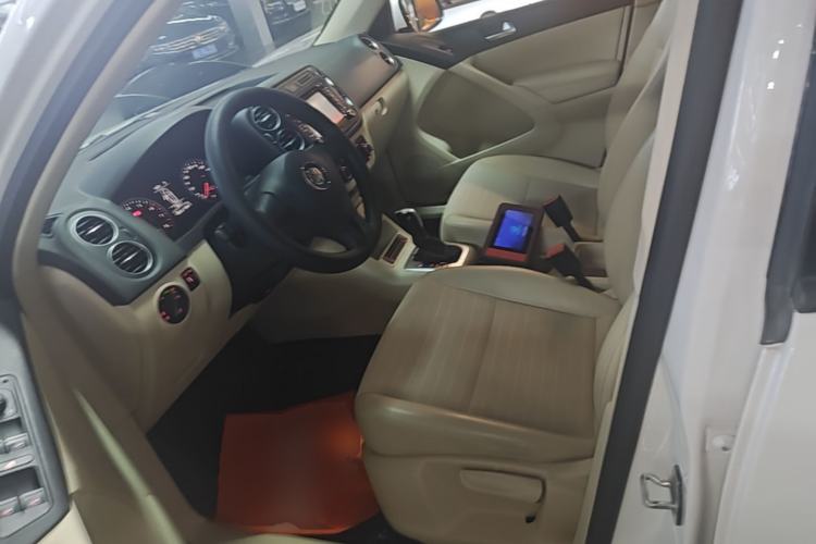 Used Volkswagen Tiguan 2015 1.8TSI Automatic Two-Wheel Drive Trend Edition Left Front Seat