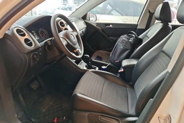 Used Volkswagen Tiguan 2015 1.8TSI Automatic Two-Wheel Drive Trend Edition Left Front Seat