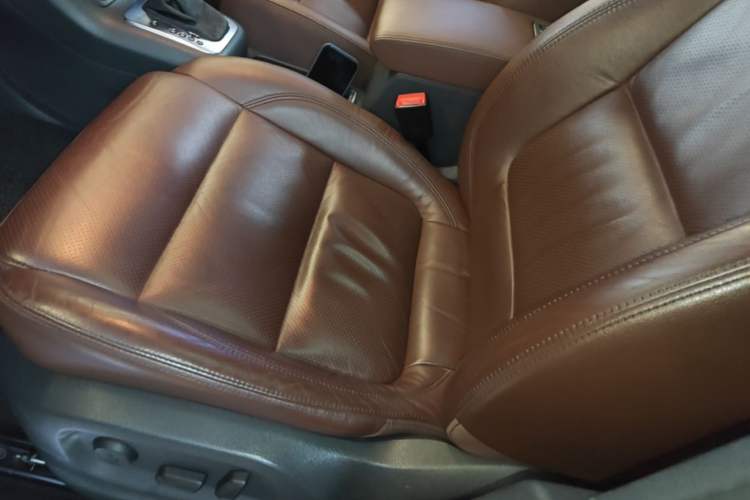 Used Volkswagen Tiguan 2015 1.8TSI Automatic Two-Wheel Drive Luxury Model Left Front Seat