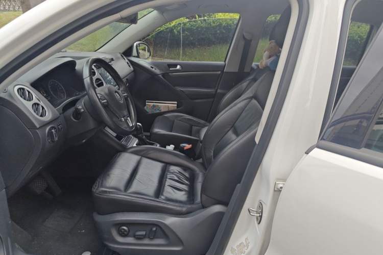 Used Volkswagen Tiguan 2015 1.8TSI Automatic Two-Wheel Drive Comfort Edition Left Front Seat