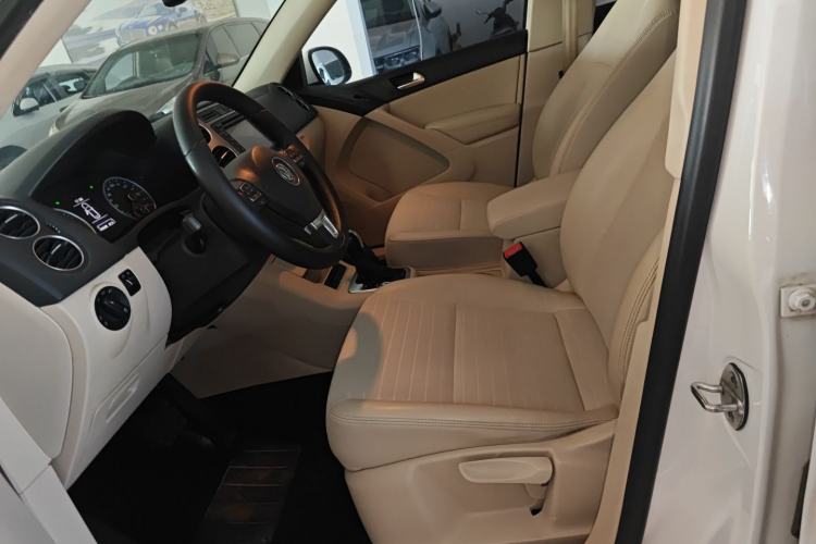 Used Volkswagen Tiguan 2015 1.8TSI Automatic Two-Wheel Drive Trend Edition Left Front Seat