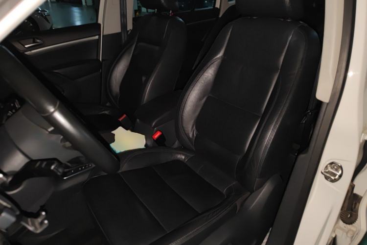 Used Volkswagen Tiguan 2015 1.8TSI Automatic Two-Wheel Drive Comfort Edition Left Front Seat