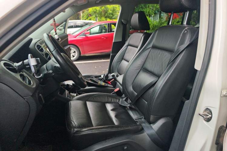Used Volkswagen Tiguan 2015 1.8TSI Automatic Two-Wheel Drive Luxury Model Left Front Seat