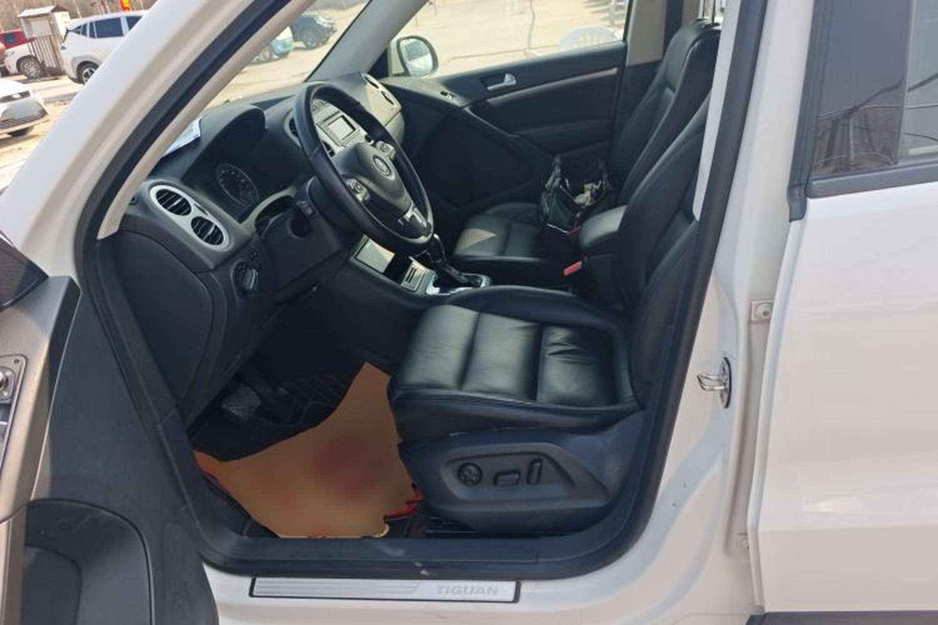 Used Volkswagen Tiguan 2015 1.8TSI Automatic Two-Wheel Drive Comfort Edition Left Front Seat