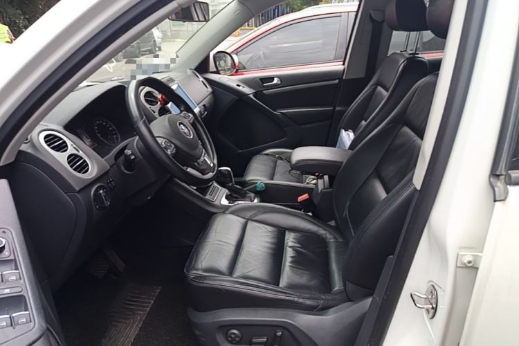 Used Volkswagen Tiguan 2015 1.8TSI Automatic Two-Wheel Drive Comfort Edition Left Front Seat