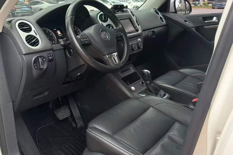 Used Volkswagen Tiguan 2015 1.8TSI Automatic Two-Wheel Drive Luxury Model Left Front Seat