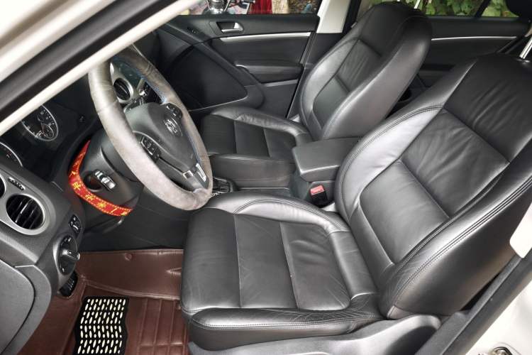 Used Volkswagen Tiguan 2015 1.8TSI Automatic Two-Wheel Drive Comfort Edition Left Front Seat