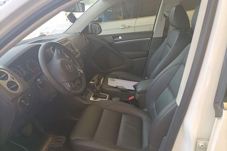 Used Volkswagen Tiguan 2015 1.8TSI Automatic Two-Wheel Drive Comfort Edition Left Front Seat