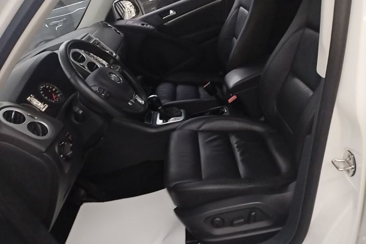 Used Volkswagen Tiguan 2015 1.8TSI Automatic Two-Wheel Drive Comfort Edition Left Front Seat