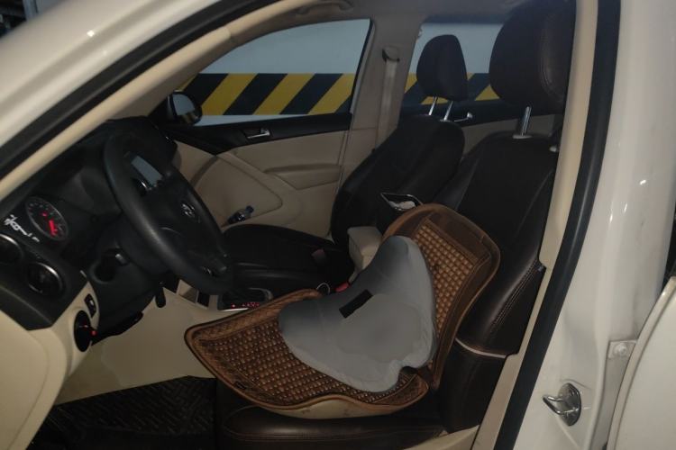 Used Volkswagen Tiguan 2015 1.8TSI Automatic Two-Wheel Drive Trend Edition Left Front Seat