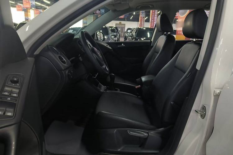 Used Volkswagen Tiguan 2015 1.8TSI Manual Two-Wheel Drive Fashion Edition Left Front Seat