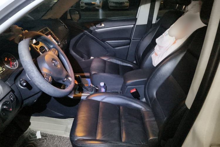 Used Volkswagen Tiguan 2015 1.8TSI Automatic Two-Wheel Drive Comfort Edition Left Front Seat