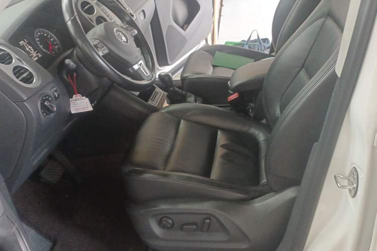 Used Volkswagen Tiguan 2015 1.8TSI Automatic Two-Wheel Drive Comfort Edition Left Front Seat