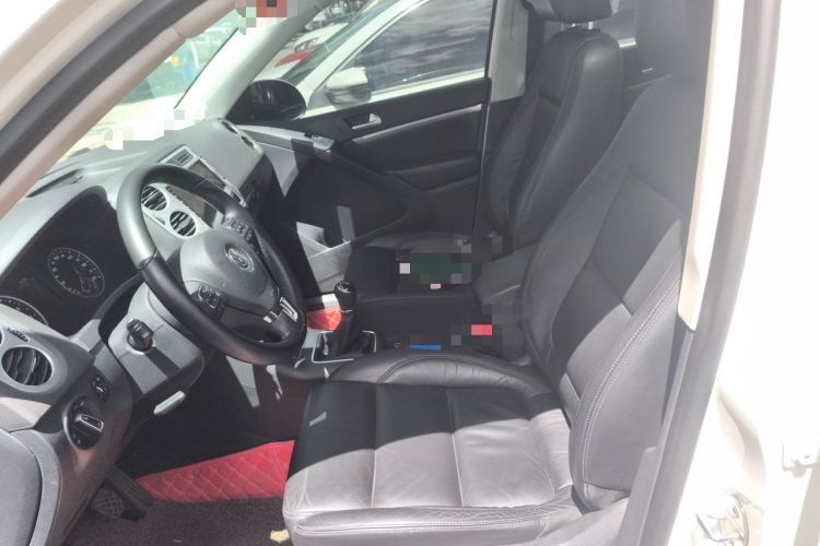 Used Volkswagen Tiguan 2015 1.8TSI Manual Two-Wheel-Drive Limited Edition Left Front Seat