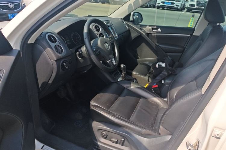 Used Volkswagen Tiguan 2015 1.8TSI Automatic Two-Wheel Drive Comfort Edition Left Front Seat