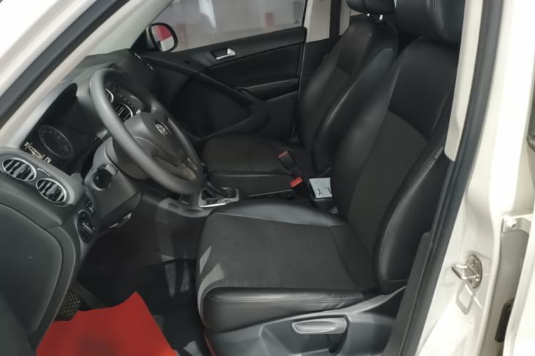 Used Volkswagen Tiguan 2015 1.8TSI Automatic Two-Wheel Drive Trend Edition Left Front Seat