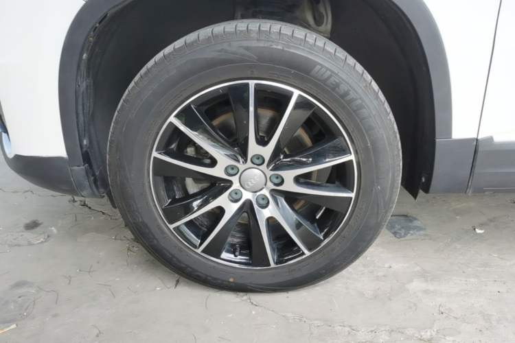 Used Volkswagen Tiguan 2015 1.8TSI Automatic Two-Wheel Drive Luxury Model Left Front Wheel Hub