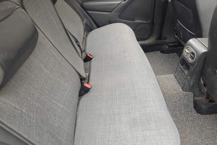 Used Volkswagen Tiguan 2015 1.8TSI Automatic All-Wheel Drive Style Vision Edition Left Rear Seat