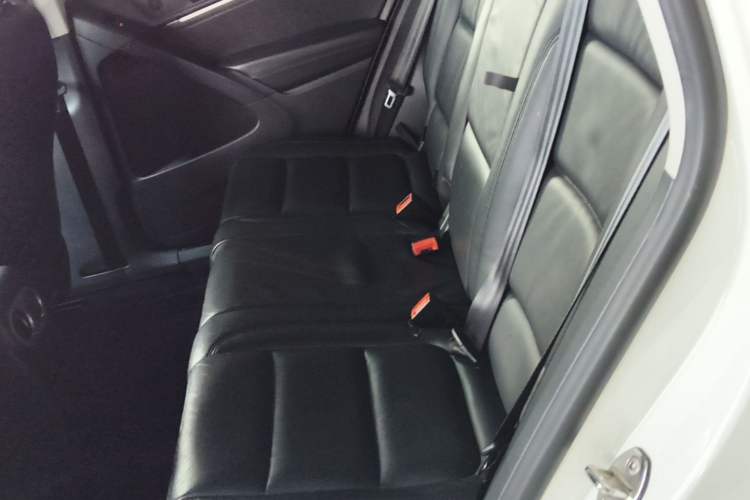 Used Volkswagen Tiguan 2015 1.8TSI Automatic Two-Wheel Drive Luxury Model Left Rear Seat