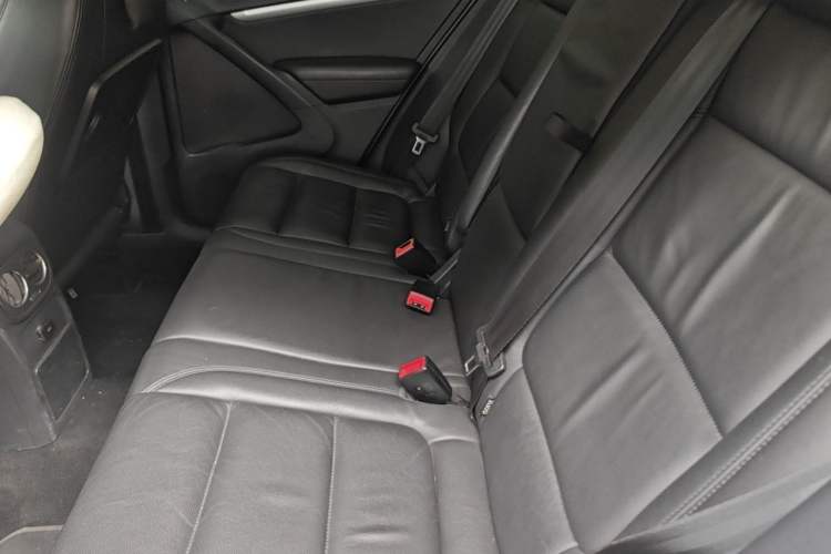 Used Volkswagen Tiguan 2015 2.0 TSI Comfort Edition Left Rear Seat