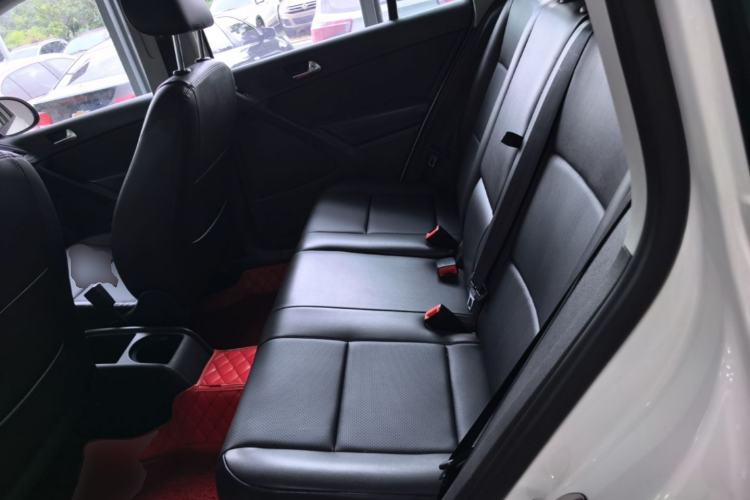 Used Volkswagen Tiguan 2015 1.8TSI Automatic Two-Wheel Drive Trend Edition Left Rear Seat