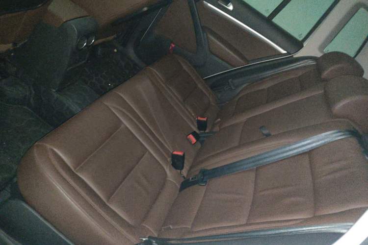 Used Volkswagen Tiguan 2015 2.0 TSI Comfort Edition Left Rear Seat
